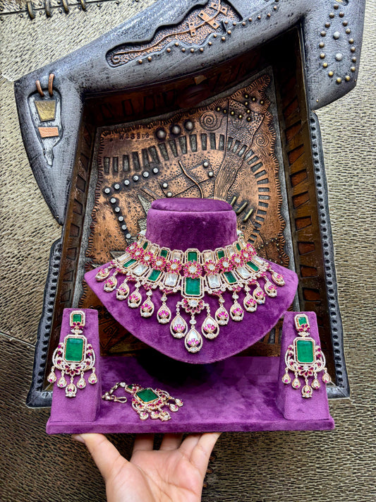 Cabochon Emerald & Polki Bridal Choker Set