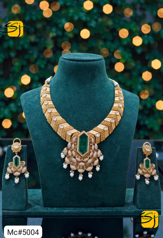 Antique Gold Emerald Pearl Choker Set with Earrings